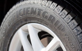 固特异 EfficientGrip SUV 轮胎旨在提供抓地力和低滚动阻力